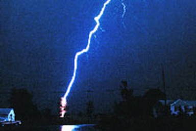 Mưa nhân tạo sẽ giải cứu cho hồ Hòa Bình?