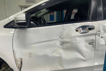 Xôn xao vụ tài xế xe cứu trợ đền 100 triệu đồng sau va chạm với ô tô con