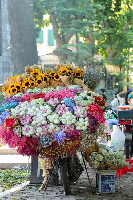 Vỉa hè Hà Nội - Từ ký ức rong ruổi đến giấc mơ đô thị thông minh