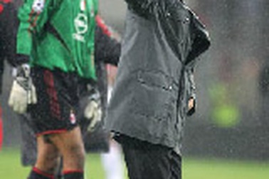 Guus Hiddink: "Bóng đá Australia sẽ tiến xa..."