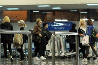 Dàn sao Music Bank "đổ bộ" Hà Nội trong đêm