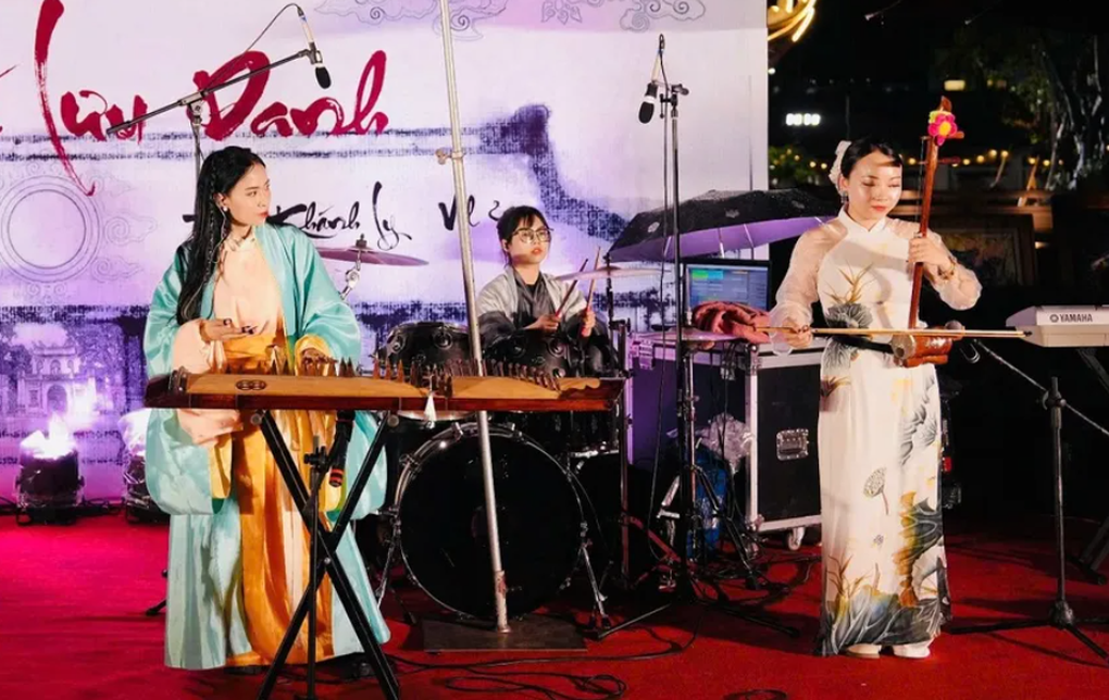 Sử đá lưu danh: Khi rock và đạo học gặp nhau giữa di sản - 1 Sử đá lưu danh: Khi rock và đạo học gặp nhau giữa di sản - 1