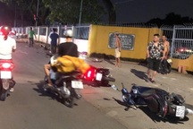 Ô tô tông liên hoàn xe máy ở Đồng Nai, 4 người bị thương