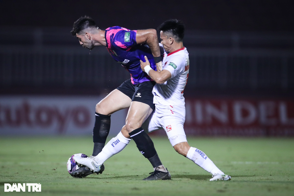 Đánh bại Sài Gòn FC, CLB Hải Phòng lên ngôi đầu bảng V-League - 3 Đánh bại Sài Gòn FC, CLB Hải Phòng lên ngôi đầu bảng V-League - 3