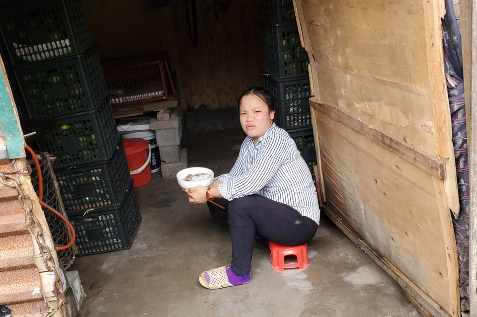 Người lao động nghèo lao đao giữa “cơn bão” dịch Covid-19 - 6 Người lao động nghèo lao đao giữa “cơn bão” dịch Covid-19 - 6