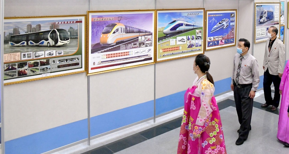 Hé lộ lý do khiến ông Kim Jong-un liên tục vắng bóng bí ẩn - 2 Hé lộ lý do khiến ông Kim Jong-un liên tục vắng bóng bí ẩn - 2