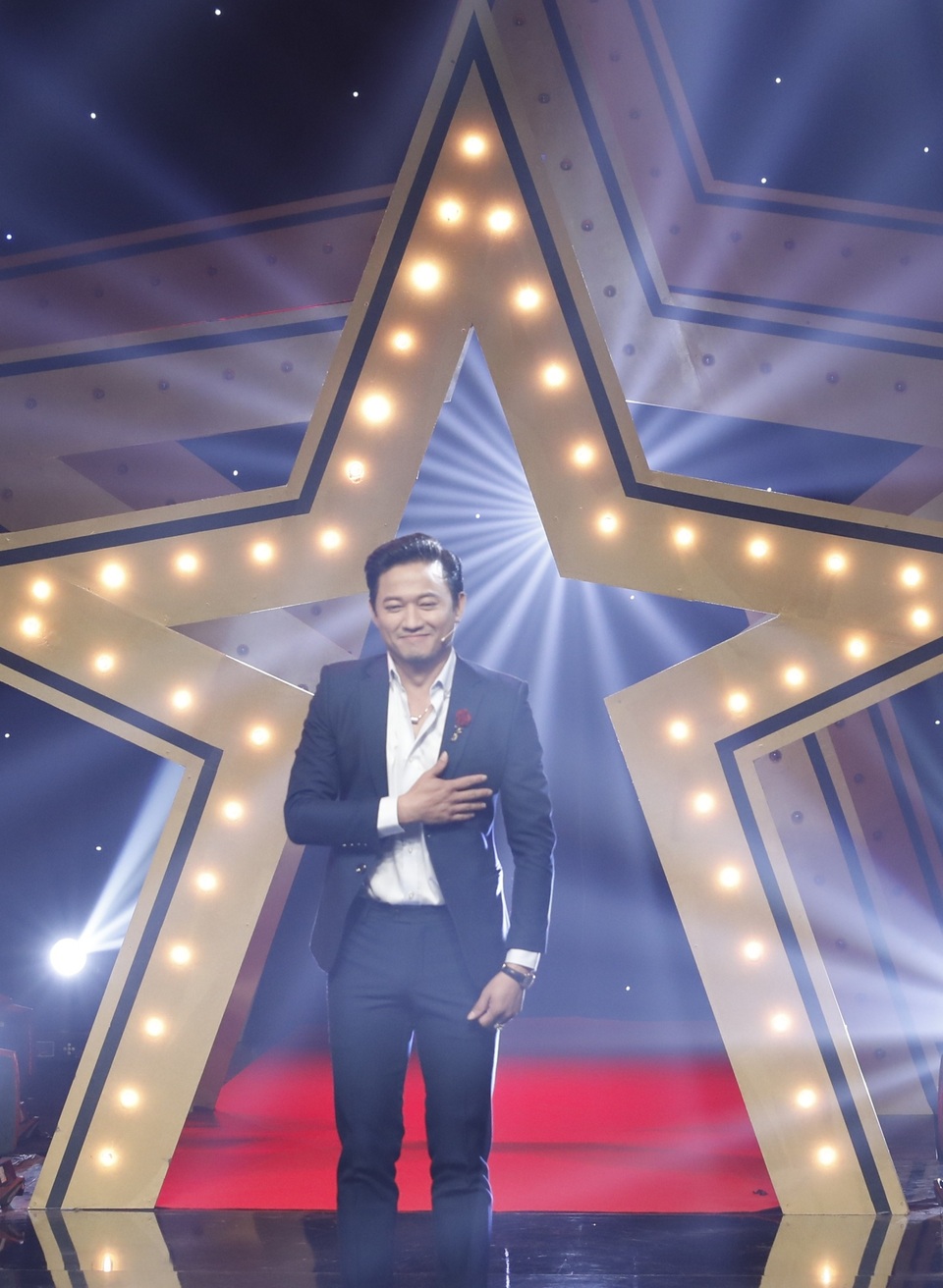 Quý Bình suýt bị gia đình “từ mặt” vì vai diễn giết người man rợ - 2 Quý Bình suýt bị gia đình “từ mặt” vì vai diễn giết người man rợ - 2