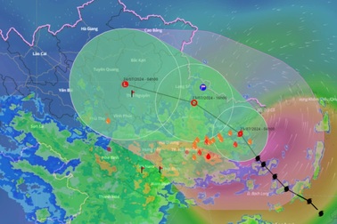 Bão suy yếu thành áp thấp nhiệt đới, đợt mưa lớn trải rộng khắp miền Bắc