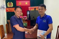 Bất ngờ nhận 1 tỷ đồng vào tài khoản, người đàn ông trình báo công an