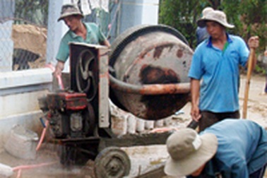 Trạm trộn bê tông rò rỉ điện, một công nhân bị giật chết