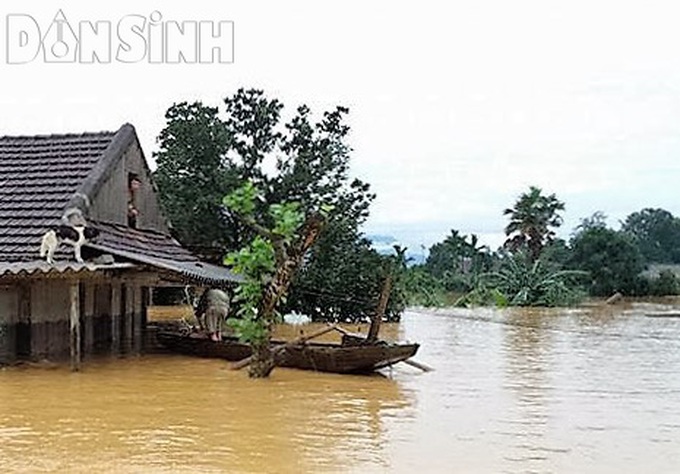 Hà Tĩnh: Lũ lên nhanh trên sông Ngàn Sâu, đập Thủy điện Hố Hô xả lũ - Ảnh 2.