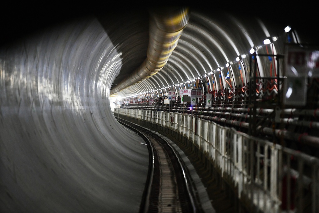 Robot Thần tốc tuyến metro Nhổn - ga Hà Nội chỉ còn cách ga cuối hơn 500m - 1 Robot Thần tốc tuyến metro Nhổn - ga Hà Nội chỉ còn cách ga cuối hơn 500m - 1