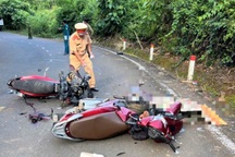 Tài xế lái ô tô bỏ chạy sau khi tông chết người