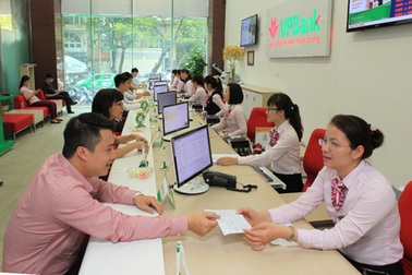 Lo ngại cuộc đua lãi suất cho vay