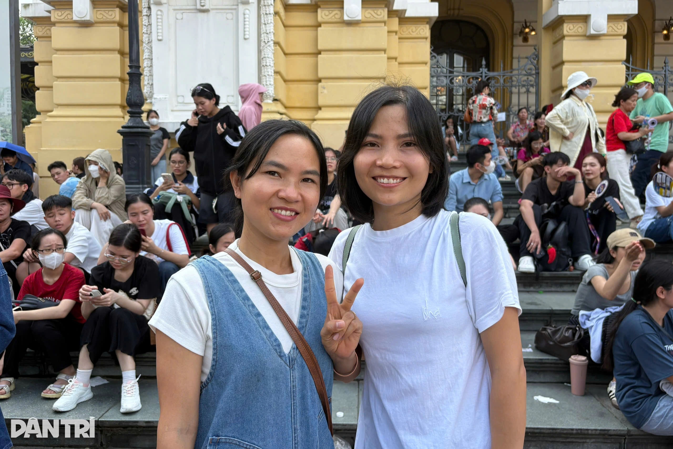 Vé miễn phí xem concert Việt Nam trong tôi được bán lại giá 1 triệu đồng - 4