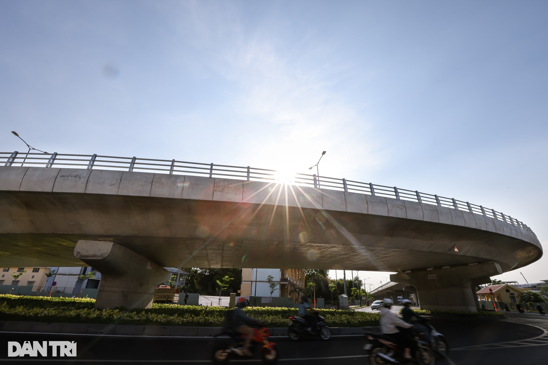 Cầu vượt nhà ga T3 sân bay Tân Sơn Nhất trước ngày thông xe - 9 Cầu vượt nhà ga T3 sân bay Tân Sơn Nhất trước ngày thông xe - 9