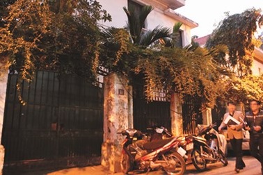 Cựu chủ tịch “chê” chung cư, “thích” xài biệt thự