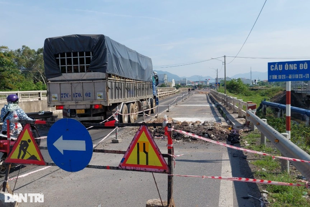 Quốc lộ 1A nát như ruộng cày, ngay đoạn qua Quy Nhơn - 7 Quốc lộ 1A nát như ruộng cày, ngay đoạn qua Quy Nhơn - 7