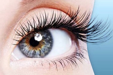 “Họa” nhan sắc vì “tút tát” mắt