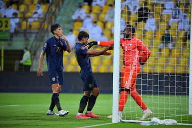 Nhiều tuyển thủ Thái Lan trốn cách ly gây phẫn nộ