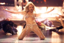 "Britney Spears bị đầu độc bởi những loại thuốc cực mạnh"