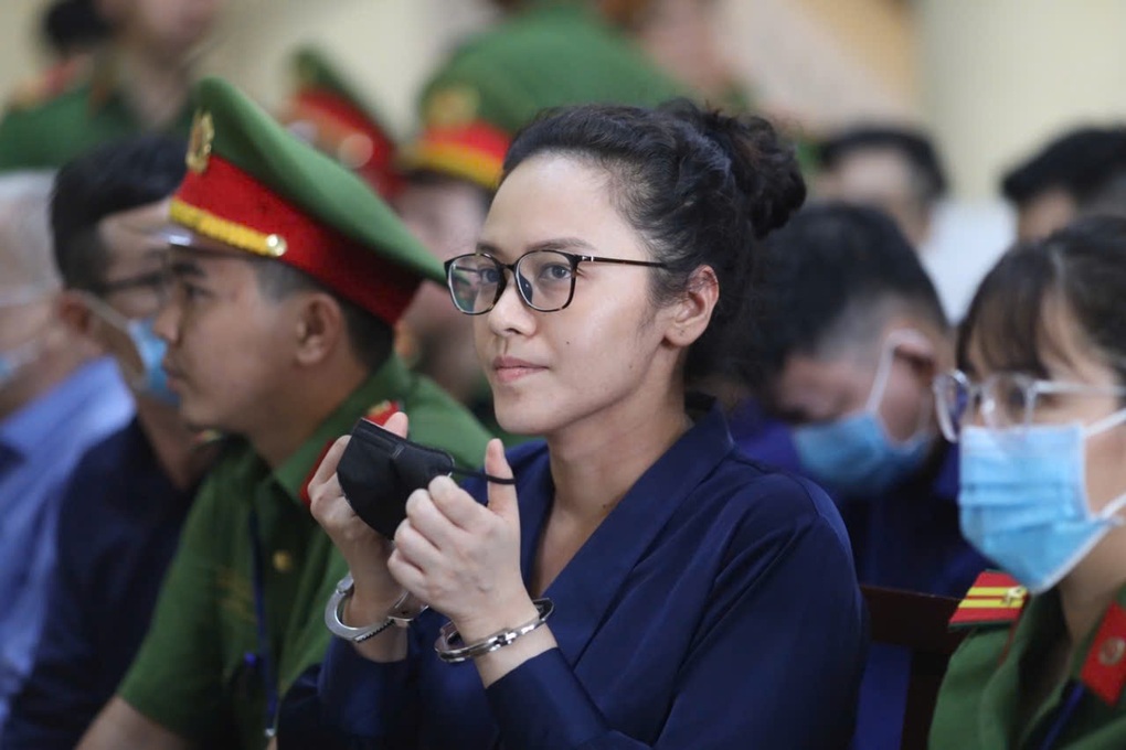 Bà Trương Mỹ Lan kéo nhiều người thân vào vòng lao lý - 3 Bà Trương Mỹ Lan kéo nhiều người thân vào vòng lao lý - 3