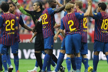 Barcelona nhọc nhằn vào chung kết Audi Cup