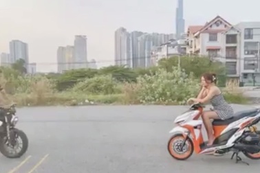 Hình ảnh rất đáng xem cho các thanh niên thích "thể hiện" bằng xe máy