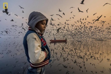 Chìm đắm trong những "pô" ảnh đầy mê hoặc tại cuộc thi ảnh quốc tế