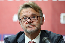 HLV Troussier: "Đội tuyển Việt Nam phải kết liễu Philippines sớm hơn"