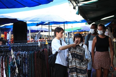 Lượng khách giảm sâu: Nhà hàng Thái Lan "đói khách", chủ ngồi trên đống lửa