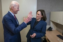Người Mỹ phản ứng trái chiều khi ông Biden rút khỏi cuộc đua