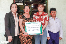 Đôi vợ chồng nuôi con trai bại não được giúp đỡ hơn 160 triệu đồng
