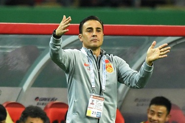 Thua cả 2 trận, danh thủ Fabio Cannavaro rời ghế HLV tuyển Trung Quốc?