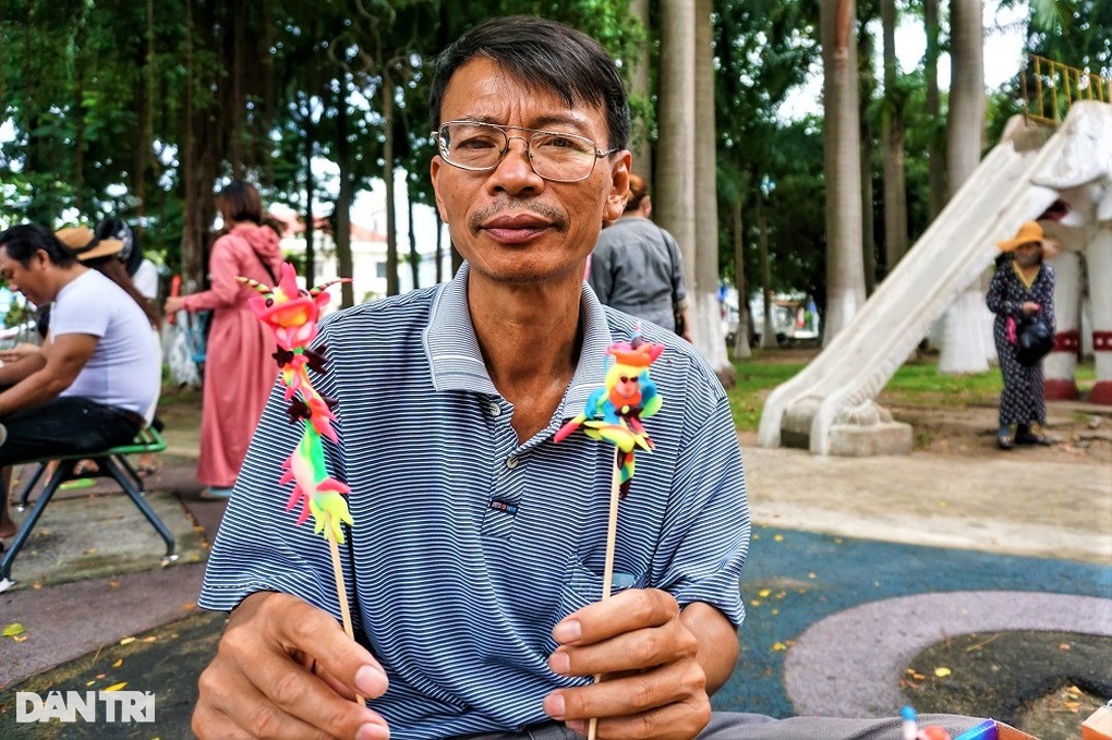 Chuyện người Xuân La, 30 năm ngồi vọc bột, nặn đồ chơi chim cò - 6 Chuyện người Xuân La, 30 năm ngồi vọc bột, nặn đồ chơi chim cò - 6