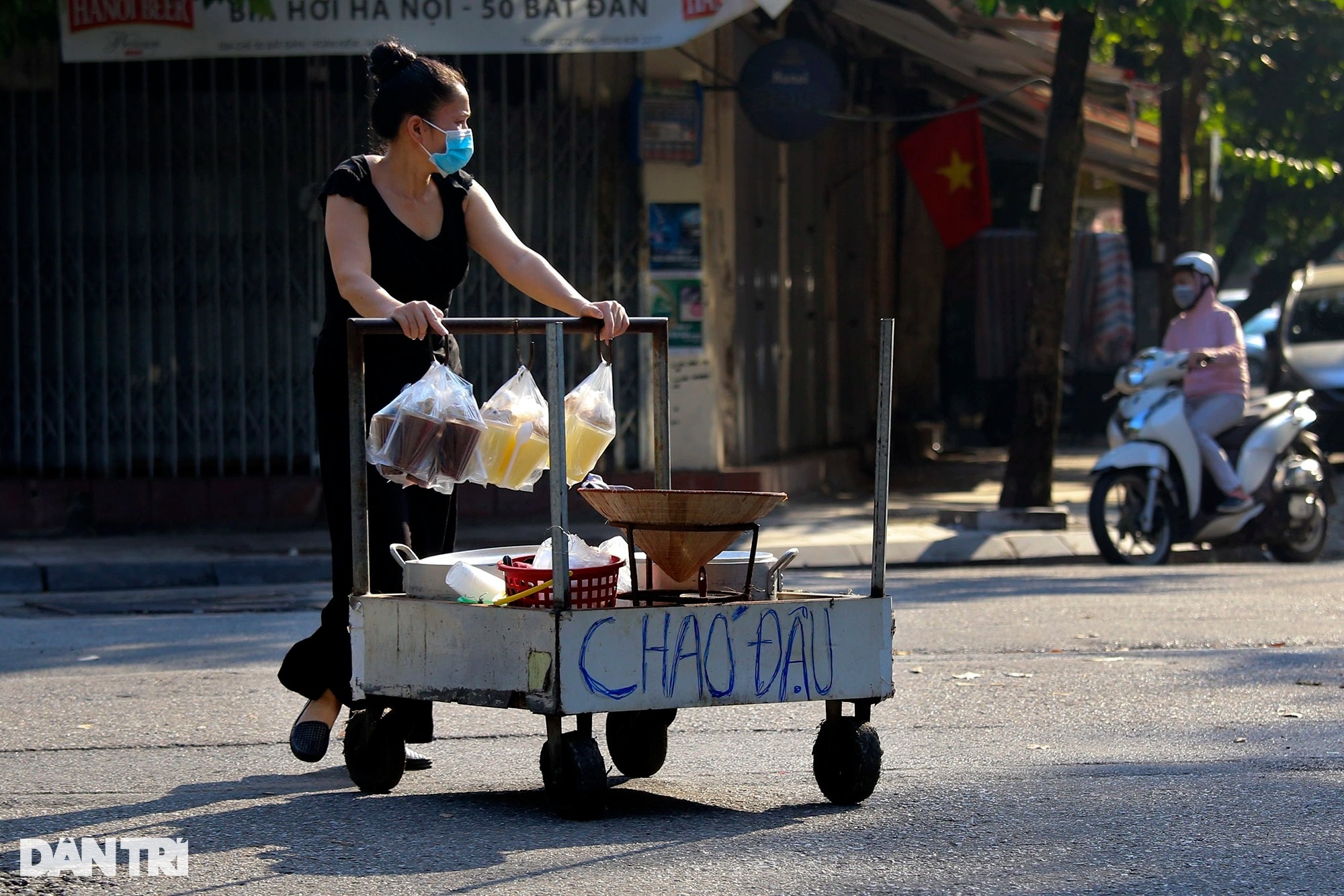 Nhịp sống Hà Nội trong những ngày bình thường mới - 13 Nhịp sống Hà Nội trong những ngày bình thường mới - 13