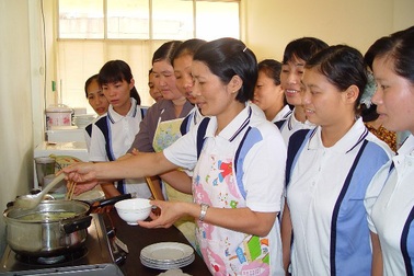 “Ô sin” nước ngoài lương tháng 18-25 triệu đồng đã có ở Hà Nội và TP HCM!