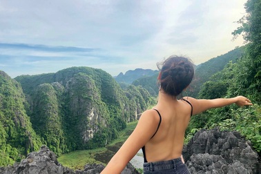 Vì sao dàn người đẹp, hot girl Việt đua nhau check-in “đệ nhất sống ảo” ở Ninh Bình?