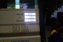 Cửa hàng xăng dầu tư nhân "quên" giảm giá hòng móc túi khách hàng