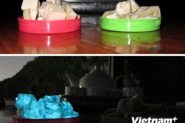 Quảng Ninh: Giò lụa phát sáng bất thường trong đêm