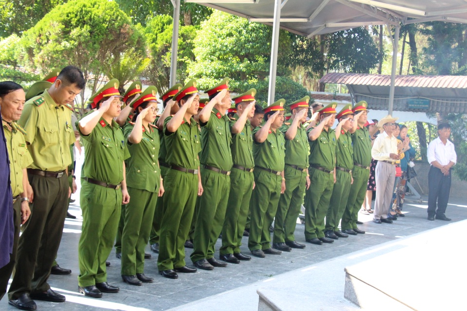 Hà Tĩnh: Xúc động ngày “gặp lại” đồng đội - 6 Hà Tĩnh: Xúc động ngày “gặp lại” đồng đội - 6