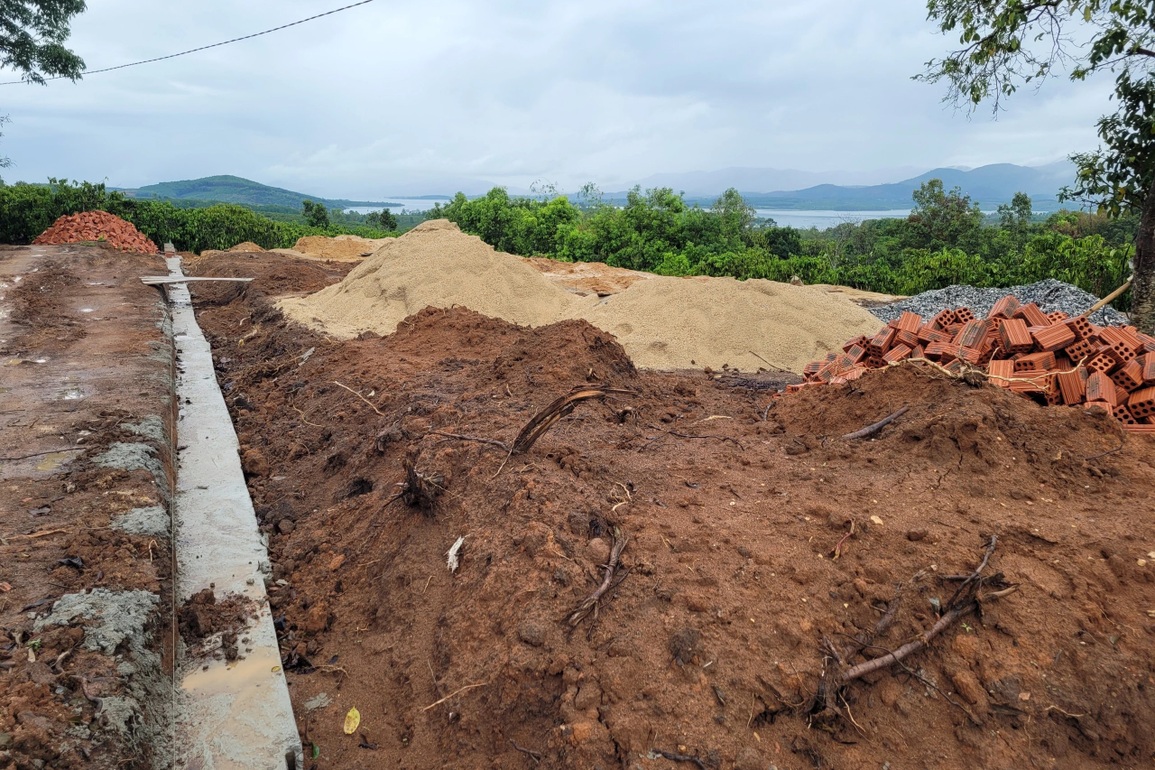 Chủ nhiệm UBKT đòi kiểm tra nhà chủ tịch huyện: Tỉnh ủy vào cuộc - 1 Chủ nhiệm UBKT đòi kiểm tra nhà chủ tịch huyện: Tỉnh ủy vào cuộc - 1