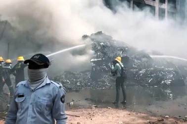 Người phụ nữ kể khoảnh khắc thoát chết hy hữu trong vụ máy bay rơi ở Ấn Độ