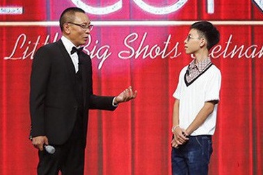 Cậu bé 13 tuổi tính nhẩm với "tốc độ ánh sáng" khiến MC Lại Văn Sâm kinh ngạc