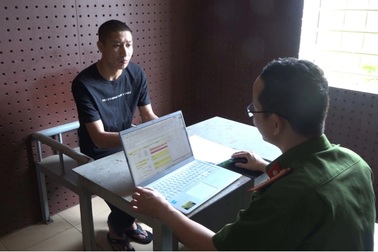 Phá đường dây cá độ bóng đá trên 300 tỷ đồng, bắt giữ 11 đối tượng