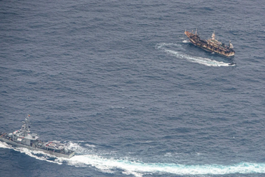 Tàu cá Trung Quốc tận diệt hàng nghìn tấn hải sản ở vùng biển nước ngoài