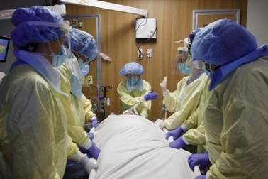 WHO: Các nước phải học cách sống chung với Covid-19