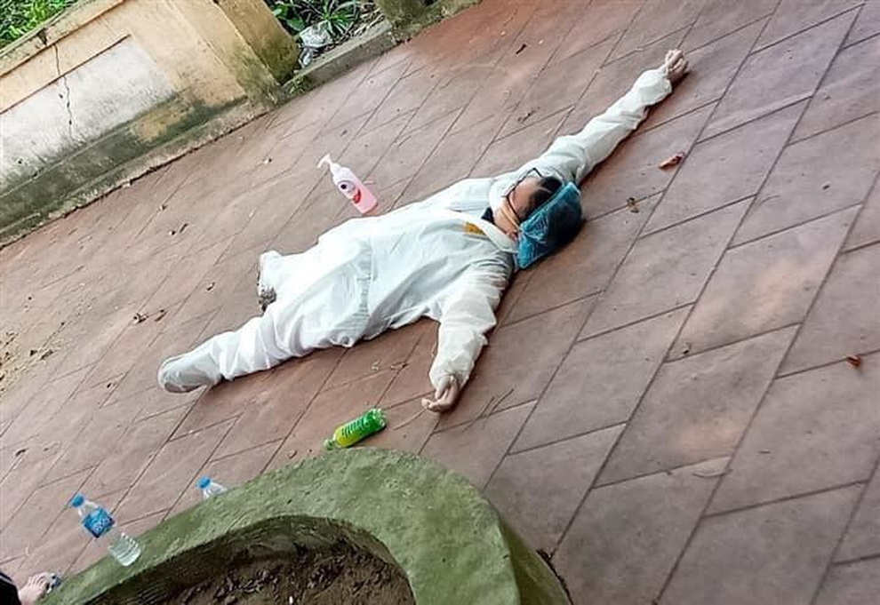 Những câu chuyện cảm động trong cuộc chiến chống dịch gây sốt dân mạng - 7