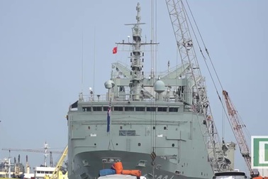 Ba tàu Hải quân Australia cập cảng TPHCM