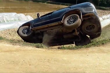 "Hãy tự tin và tập trung khi lái xe"